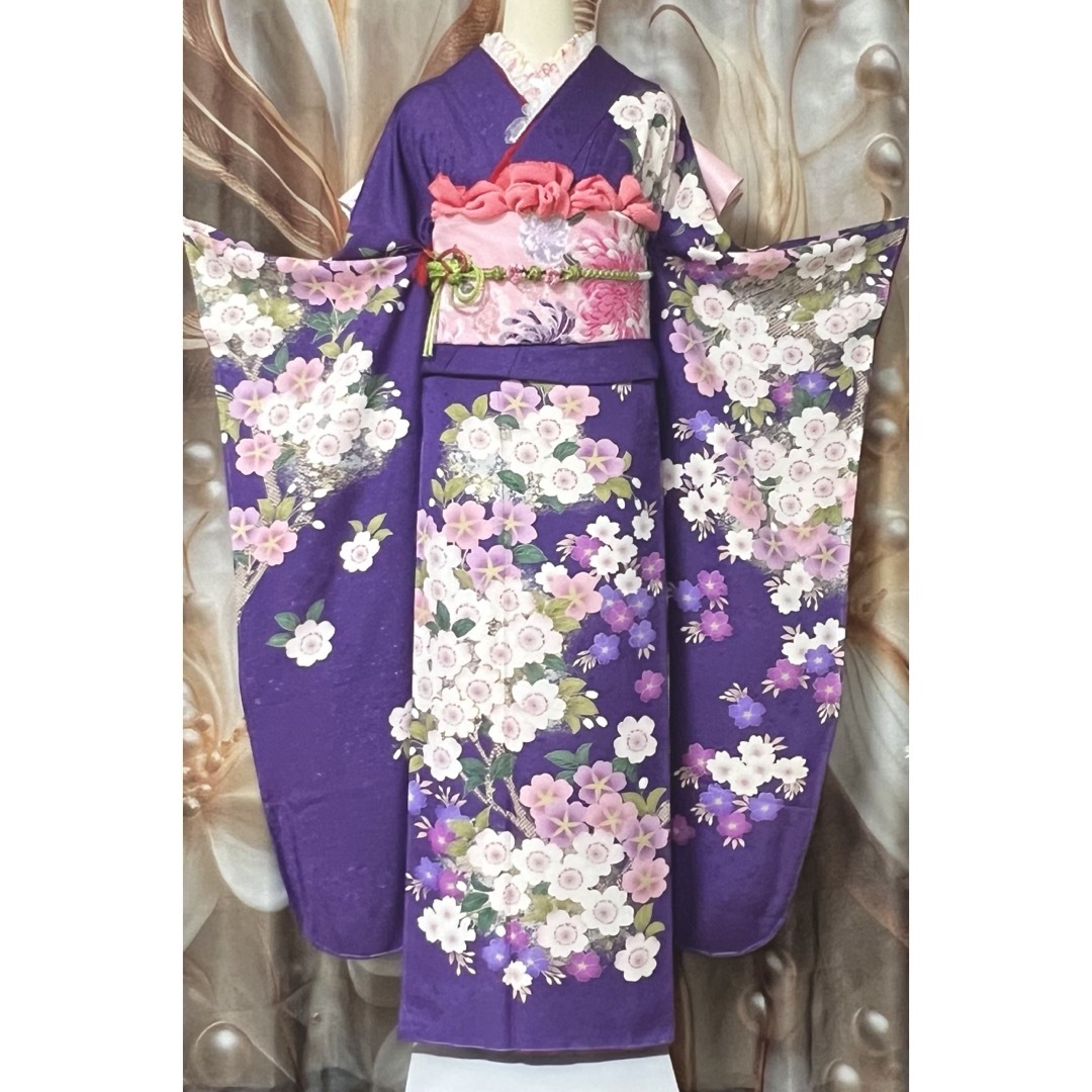 美品 振袖 桜柄 紫色刺繍入り 藤色 パープル 薄紫 成人式 振袖 美品 振袖 桜柄 紫色刺繍入り 藤色 パープル 薄紫 成人式 振袖