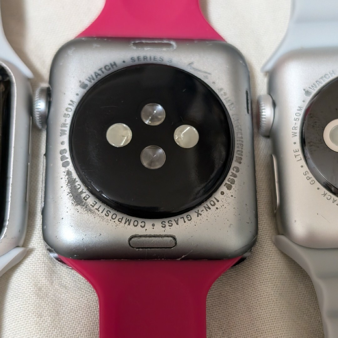 Apple Watch 3 NIKE 42mm アルミニウム gps 時計 Apple Watch 3 NIKE 42mm アルミニウム gps 時計