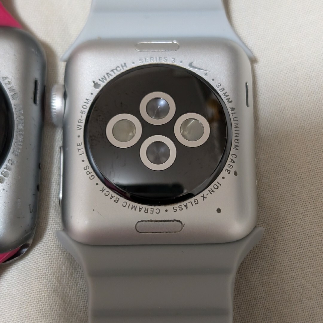 Apple Watch 3 NIKE 42mm アルミニウム gps 時計 Apple Watch 3 NIKE 42mm アルミニウム gps 時計
