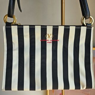 RED VALENTINO(ショルダーバッグ)のフリマアイテム一覧 RED VALENTINO(ショルダーバッグ)のフリマアイテム一覧