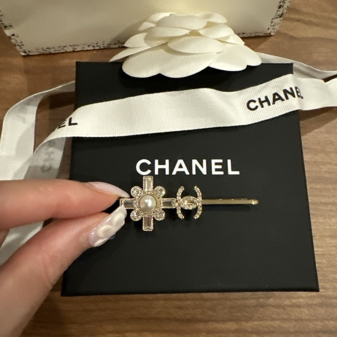 CHANEL - シャネル ヘアピンの通販 by 断捨離中 プロフ必読 CHANEL - シャネル ヘアピンの通販 by 断捨離中 プロフ必読
