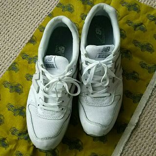 ニューバランス(New Balance)のNewbalance  white&グレー(スニーカー)