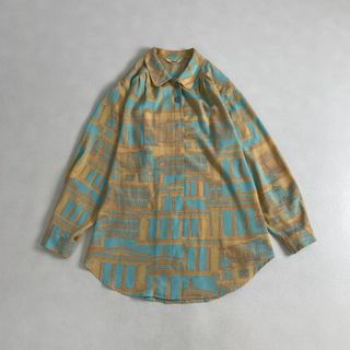 ヴィンテージ(VINTAGE)のヴィンテージ　ブラウス　柄　レトロ　大きいサイズ　銀釦　希少　かわいい(シャツ/ブラウス(長袖/七分))