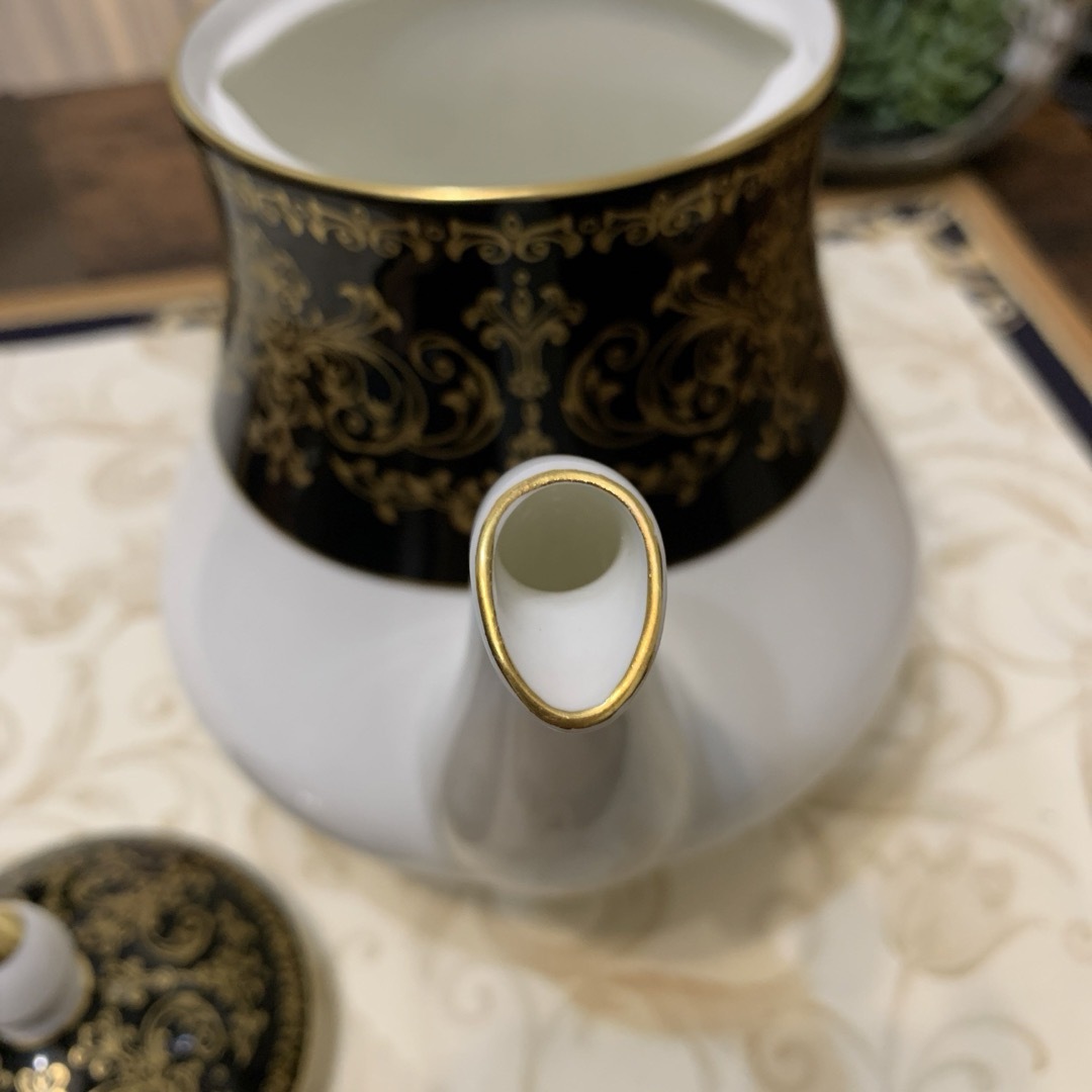 WEDGWOOD - 希少 ウェッジウッド カーナボン ティーポット WEDGWOOD - 希少 ウェッジウッド カーナボン ティーポット
