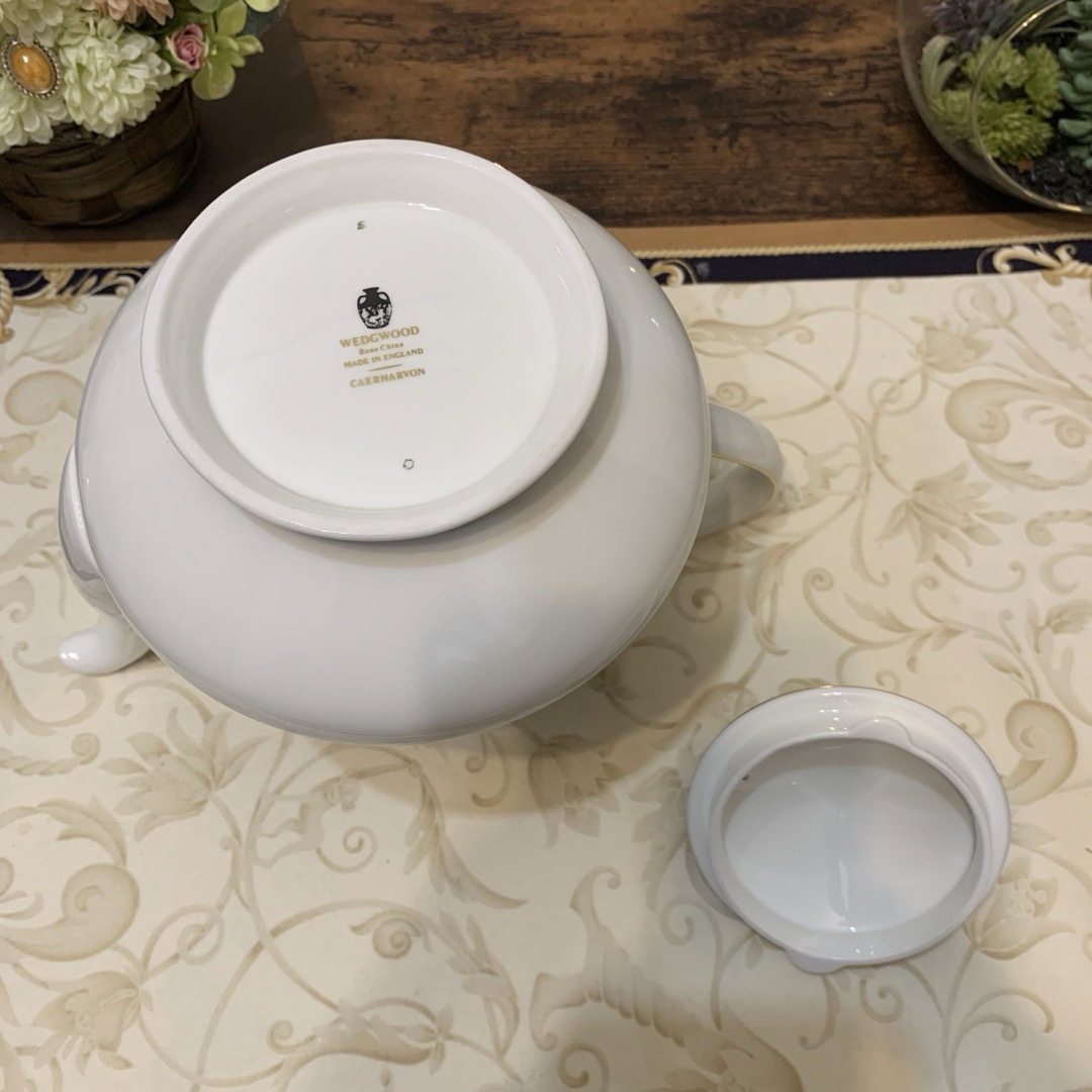 WEDGWOOD - 希少 ウェッジウッド カーナボン ティーポット WEDGWOOD - 希少 ウェッジウッド カーナボン ティーポット