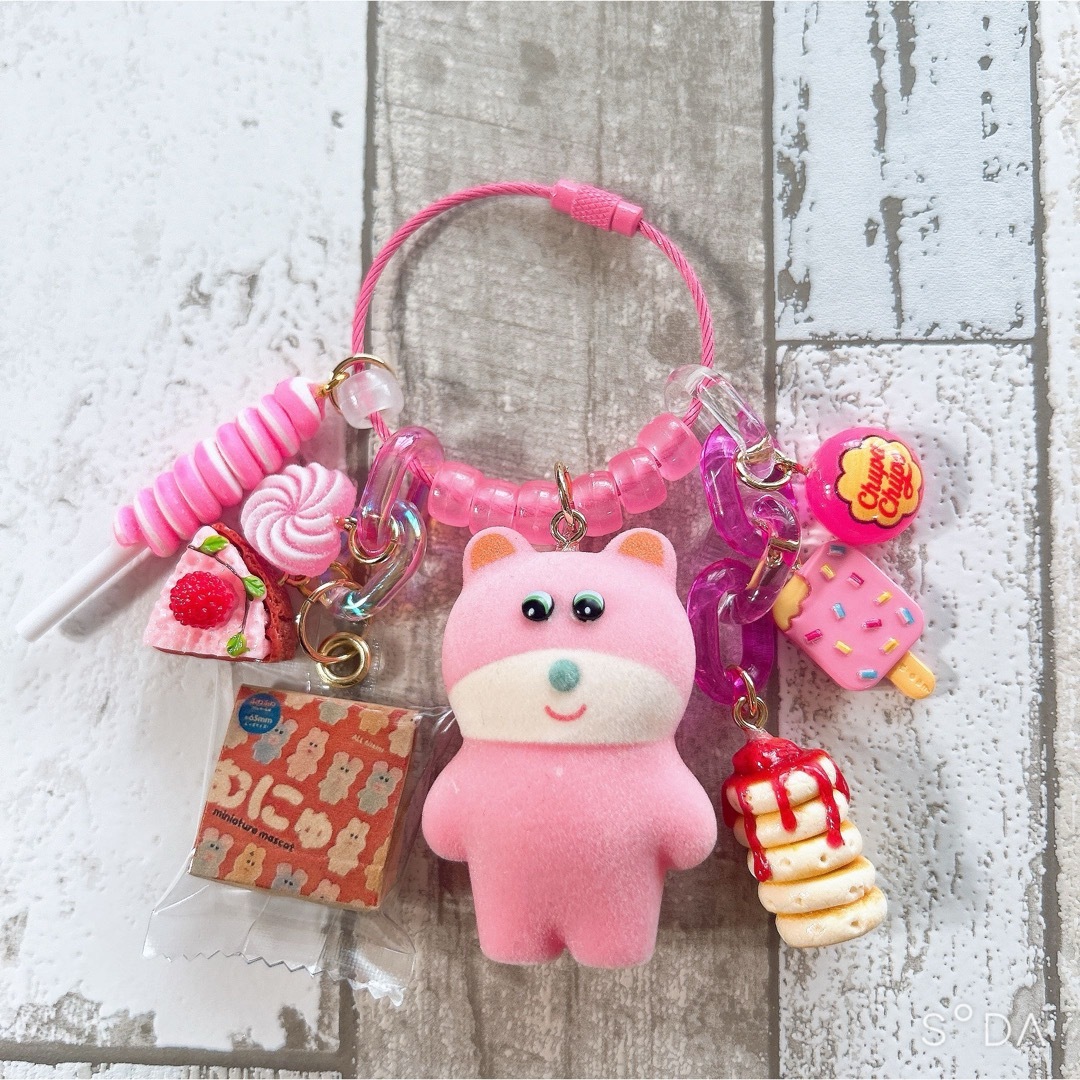 ピンク❤︎じゃらじゃらキーホルダー ジャラジャラキーホルダー ピンク❤︎じゃらじゃらキーホルダー ジャラジャラキーホルダー