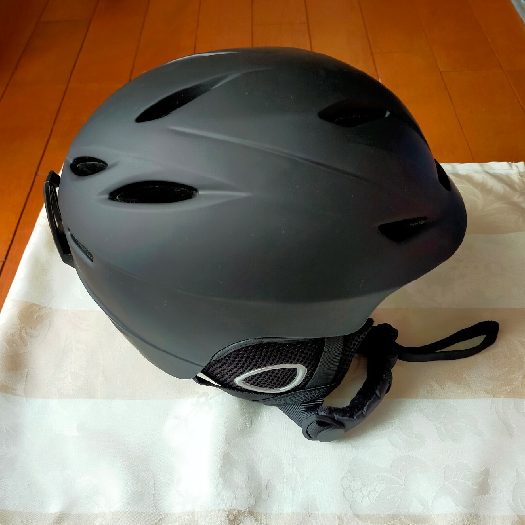 新品　nnoum　スキー　スノーボード　ヘルメットМ NNOUM スキー スノーボート スノボ ヘルメット メンズ