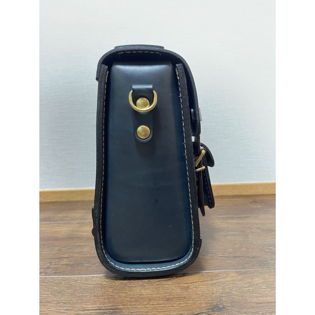 HERZ - HERZ カルテラミニ3wayバッグ MB-2107 ネイビー×レッドの HERZ - HERZ カルテラミニ3wayバッグ MB-2107 ネイビー×レッドの