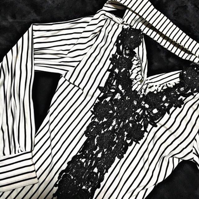 くびれシャツ レディースのトップス(シャツ/ブラウス(長袖/七分))の商品写真