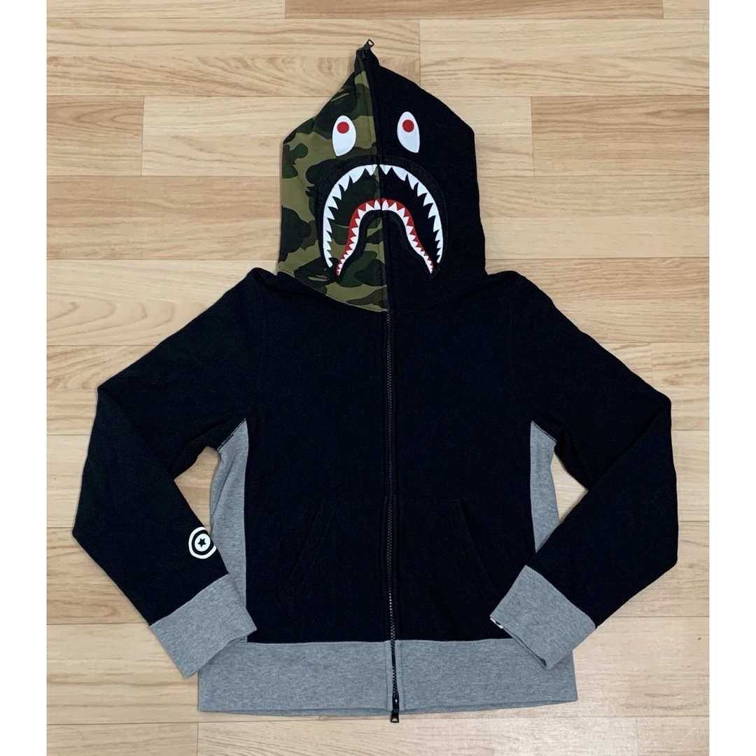 A BATHING APE - ☆激レア☆APE 1st camo シャークパーカー XS A BATHING APE - ☆激レア☆APE 1st camo シャークパーカー XS