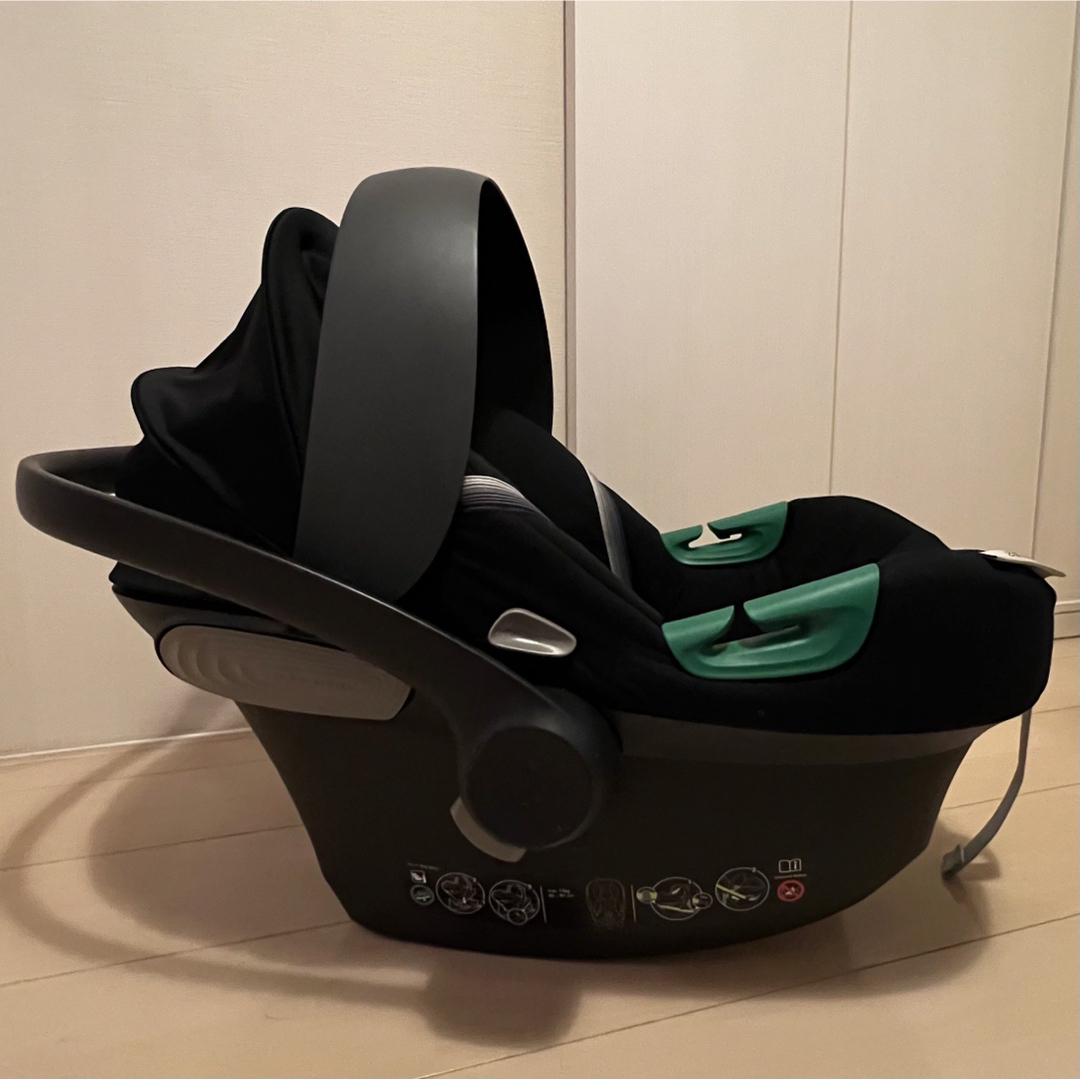 Cybex Aton s2 +ISOFIXベースワン+MERIOアタッチメント Cybex Aton s2 +ISOFIXベースワン+MERIOアタッチメント