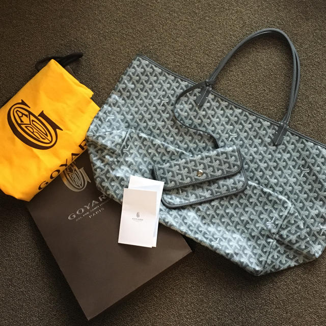 GOYARD(ゴヤール)のこうめ様専用 サンルイGM 希少グレー  レディースのバッグ(トートバッグ)の商品写真