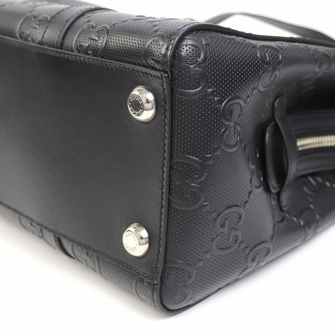 GUCCI - 【美品】グッチ【GUCCI】GGエンボス トートバッグ GUCCI - 【美品】グッチ【GUCCI】GGエンボス トートバッグ