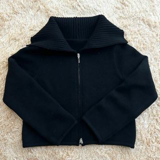 FOXEY - 美品✨ フォクシー ブルゾン 長袖 ニット ジップアップ FOXEY - 美品✨ フォクシー ブルゾン 長袖 ニット ジップアップ