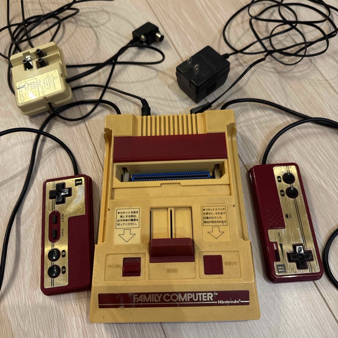 ファミリーコンピュータ - ファミコン本体 ジャンク品の通販 by ファミリーコンピュータ - ファミコン本体 ジャンク品の通販 by