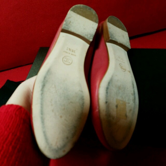 CHANEL(シャネル)のバニラ様お取り置き♡CHANEL♡バレエシューズ(貴重なレッド♡)36½ レディースの靴/シューズ(バレエシューズ)の商品写真