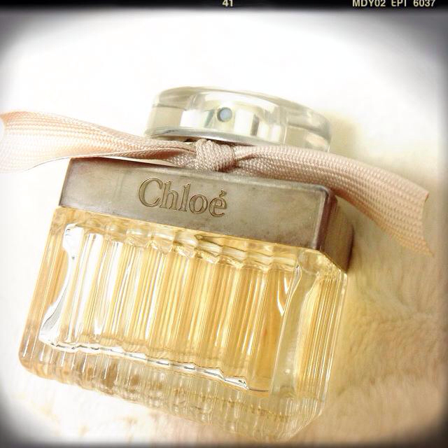 Chloe(クロエ)のクロエ♡人気香水50ml♡ コスメ/美容の香水(香水(女性用))の商品写真