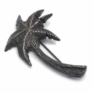 SAINT LAURENT(ブローチ/コサージュ)のフリマアイテム一覧 SAINT LAURENT(ブローチ/コサージュ)のフリマアイテム一覧