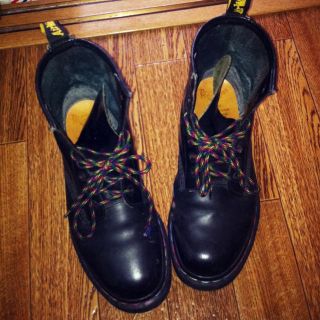 ドクターマーチン(Dr.Martens)のレア★レインボーステッチマーチン(ブーツ)