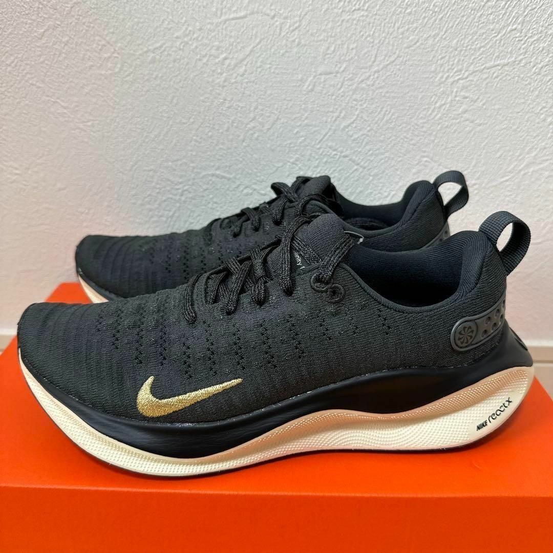 NIKE - 新品 NIKE リアクトX インフィニティ ラン4 靴 黒 NIKE - 新品 NIKE リアクトX インフィニティ ラン4 靴 黒