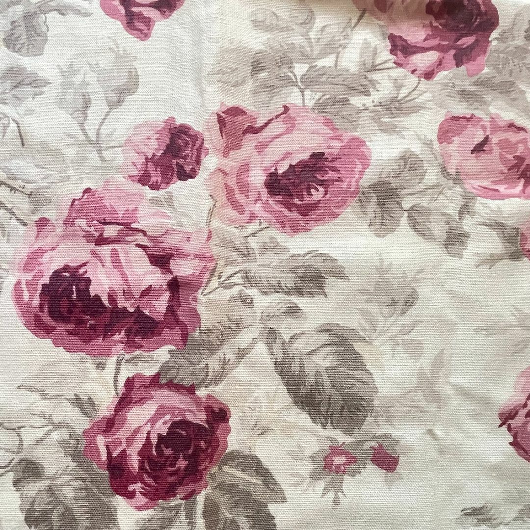 LAURA ASHLEY - ローラアシュレイ☆レア☆ローズ柄 未使用 LAURA ASHLEY - ローラアシュレイ☆レア☆ローズ柄 未使用