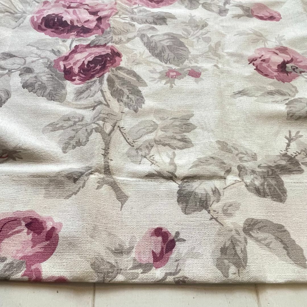 LAURA ASHLEY - ローラアシュレイ☆レア☆ローズ柄 未使用 LAURA ASHLEY - ローラアシュレイ☆レア☆ローズ柄 未使用