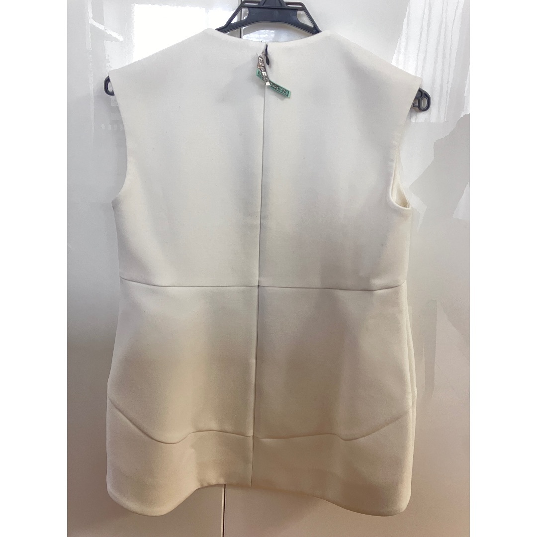 メーカー直売所 YOKO CHAN 白パールトップス クリーニング済 カットソー(半袖/袖なし)