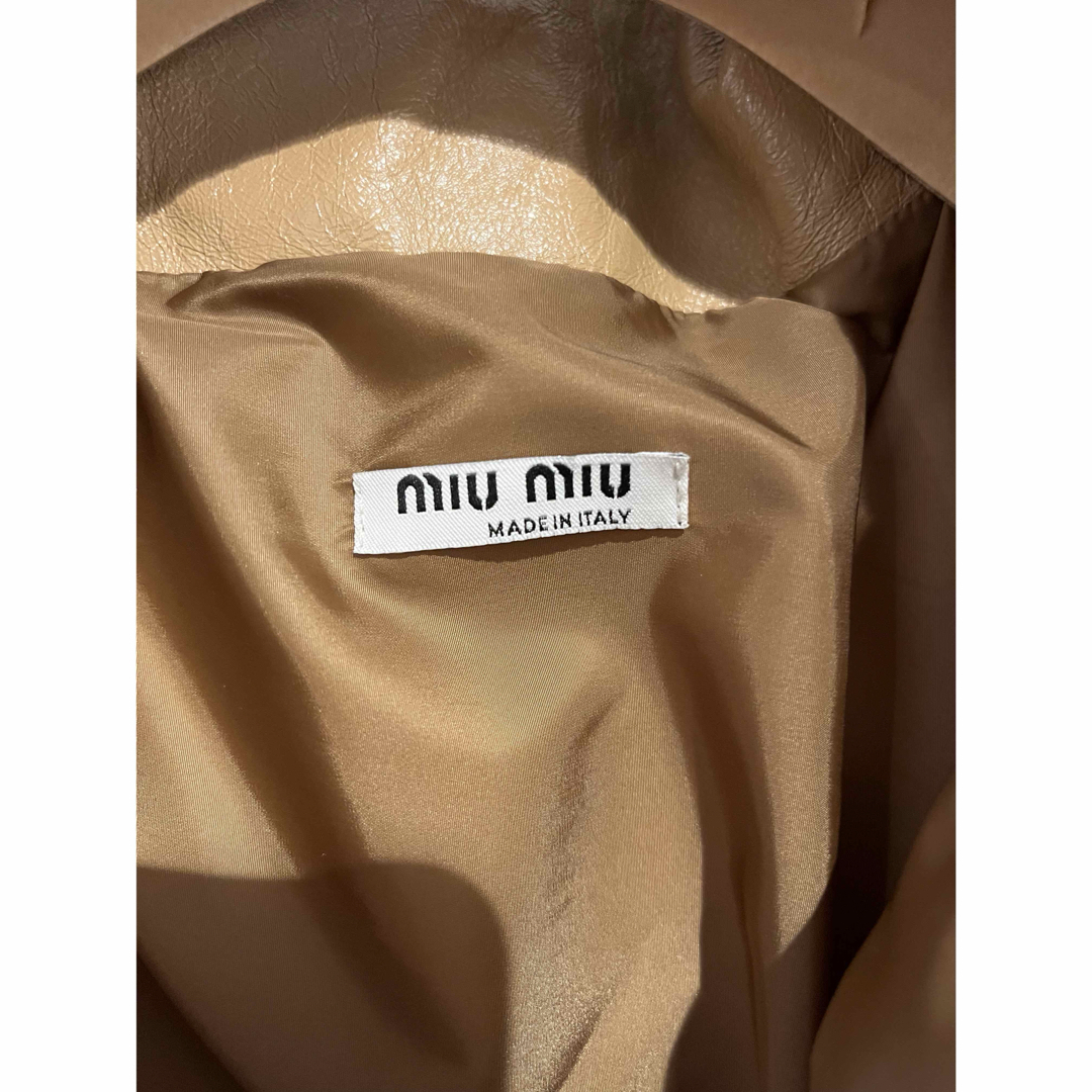 MIU MIU - (新品)21FW miumiu レザーダウンジャケット ミュウ MIU MIU - (新品)21FW miumiu レザーダウンジャケット ミュウ