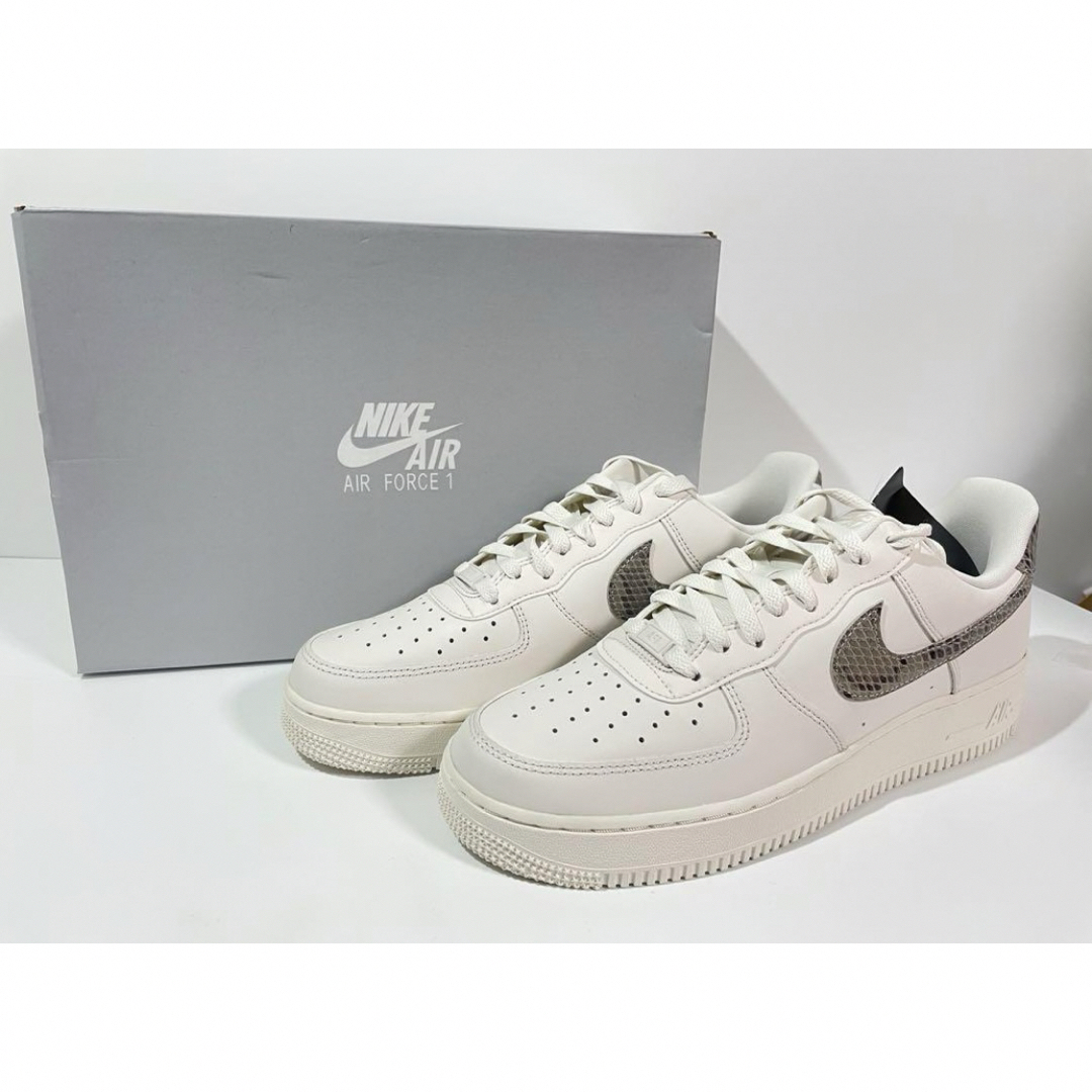 NIKE - 【新品】27.5㎝ナイキ ウィメンズ エア フォース 1 '07 NIKE - 【新品】27.5㎝ナイキ ウィメンズ エア フォース 1 '07