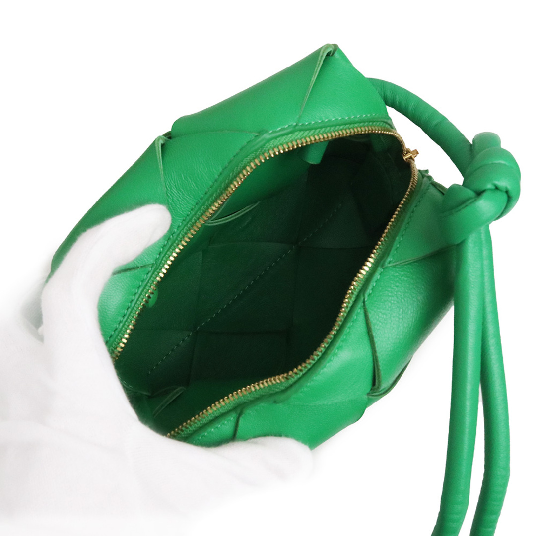 BOTTEGA VENETA - ボッテガヴェネタ ミニ カセット カメラバッグ BOTTEGA VENETA - ボッテガヴェネタ ミニ カセット カメラバッグ