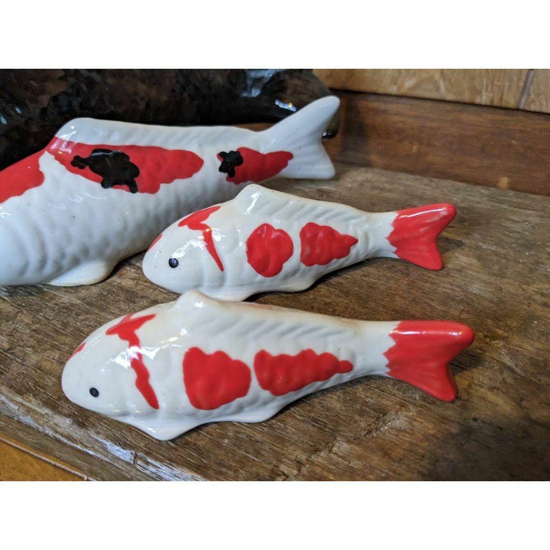 コイする貯金箱❤】錦鯉黒＆浮鯉＆沈鯉大 親子4匹セット 金運