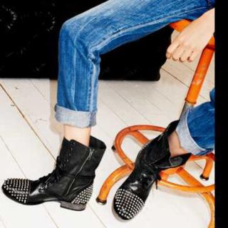 スティーブマデン(Steve Madden)のSteve Madden スティーブマデンスタッズレザーレースアップブーツ(ブーツ)