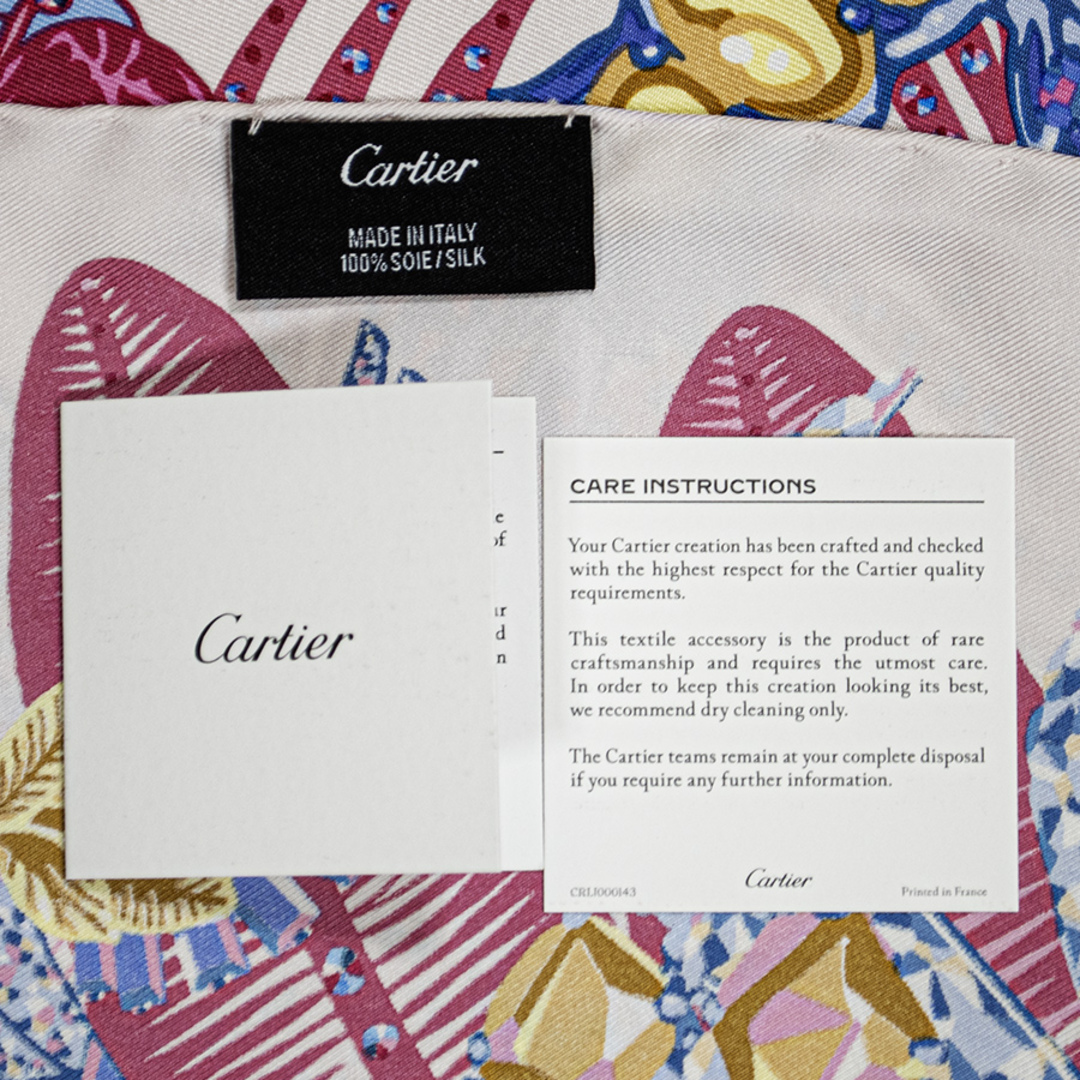 Cartier(カルティエ)のCARTIER カルティエ パンテール ジャングルモチーフ スクエア 90 OS000061 スカーフ ピンク マルチカラー【中古】 レディースのファッション小物(バンダナ/スカーフ)の商品写真
