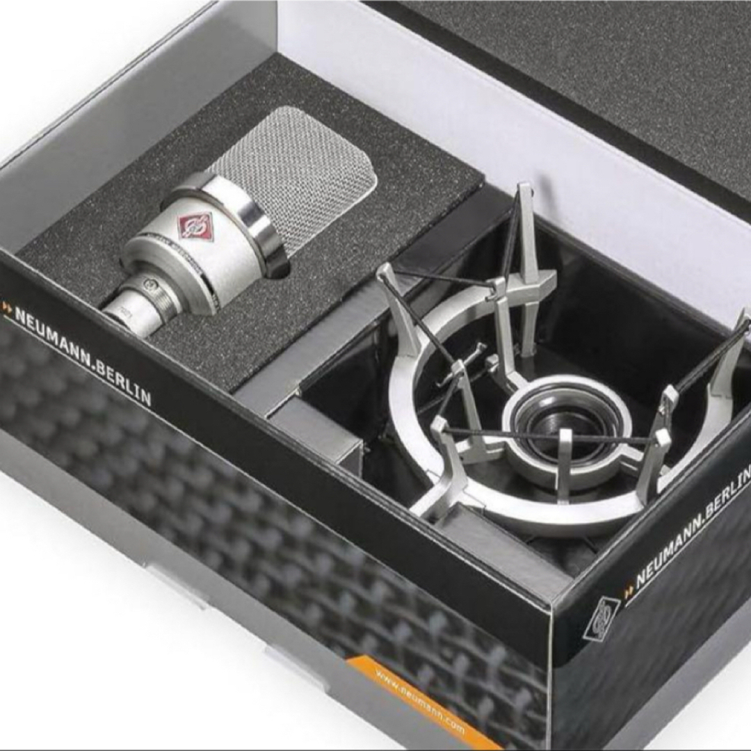 NEUMANN TLM 102 Studio Set 防湿庫付き NEUMANN TLM 102 Studio Set 防湿庫付き