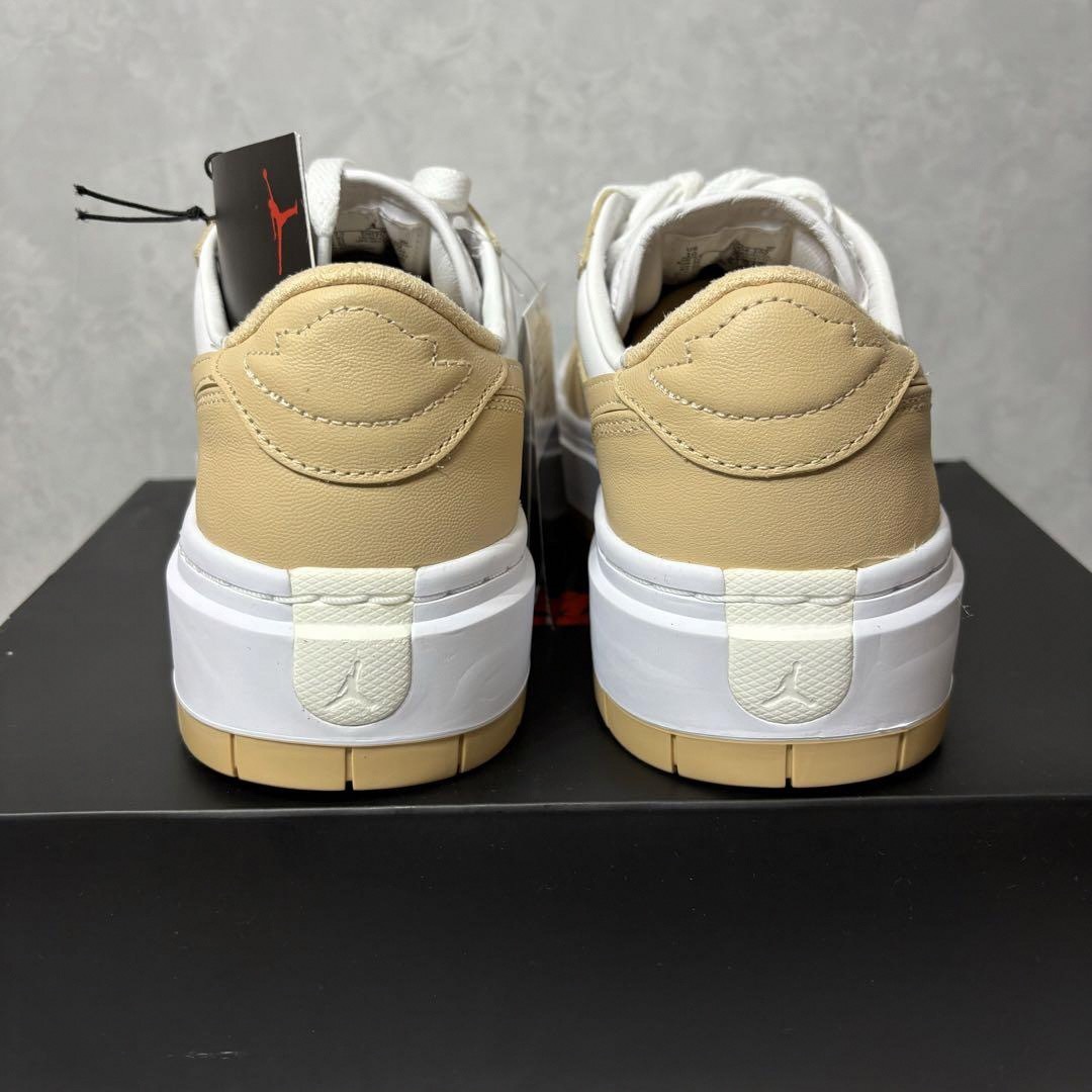 NIKE - 新品 ナイキ ウィメンズ エアジョーダン1 エレベート NIKE - 新品 ナイキ ウィメンズ エアジョーダン1 エレベート
