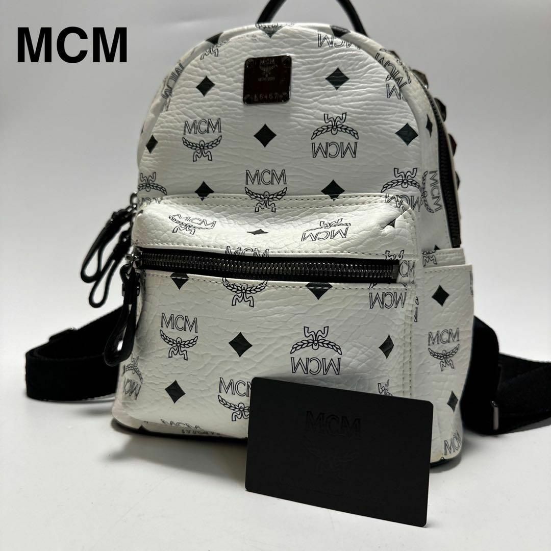 e89【美品】Gカード付き MCM ヴィセトス柄 スタッズ 白 レザー e89【美品】Gカード付き MCM ヴィセトス柄 スタッズ 白 レザー