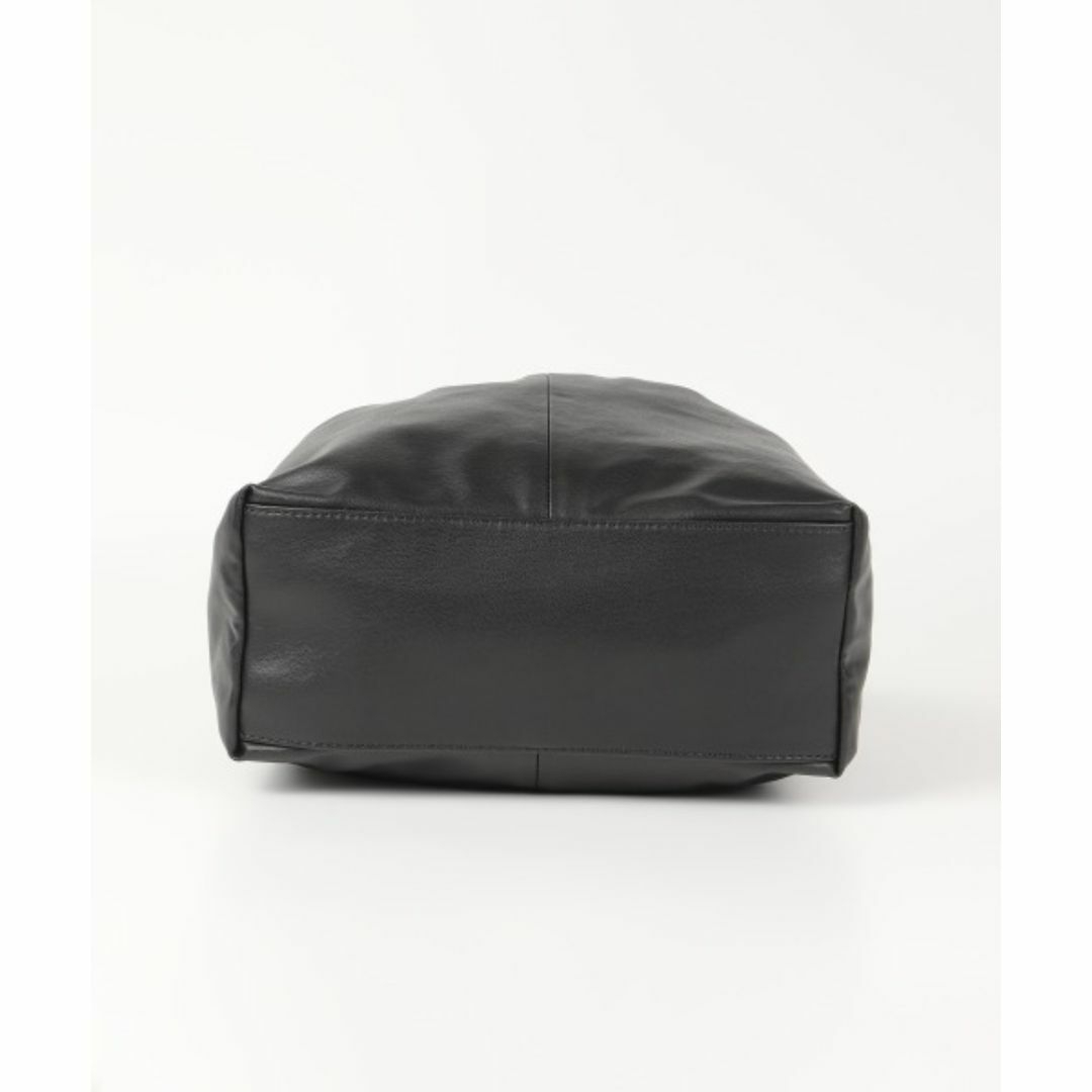 新品「etul / エツル」アップル レザーショルダーバッグ 新品「etul / エツル」アップル レザーショルダーバッグ