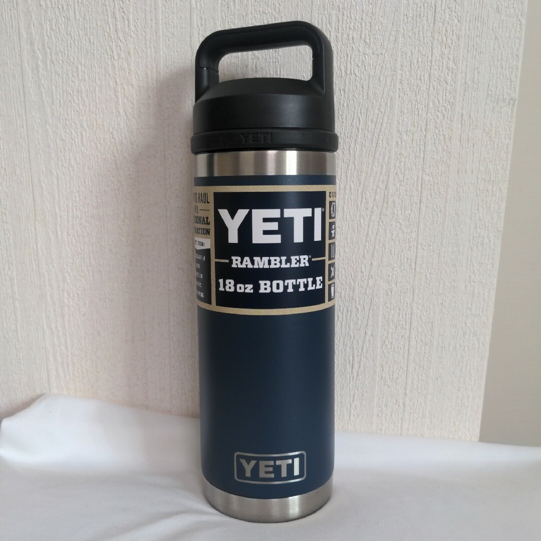YETI - イエティ ランブラー 18oz タンブラー ボトル ネイビーの YETI - イエティ ランブラー 18oz タンブラー ボトル ネイビーの