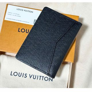 LOUIS VUITTON(名刺入れ/定期入れ ・ ブラック/黒色系)の LOUIS VUITTON(名刺入れ/定期入れ ・ ブラック/黒色系)の