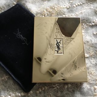 イヴサンローランボーテ(Yves Saint Laurent Beaute)の専用 ページです♡(フェイスパウダー)