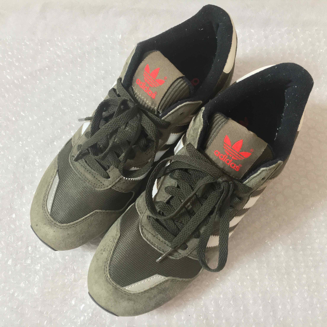 アディダススニーカー ZX700 M18249 靴/シューズ