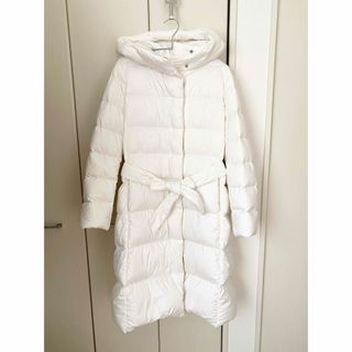 UNIQLO(ダウンコート ・ ホワイト/白色系)のフリマアイテム一覧 UNIQLO(ダウンコート ・ ホワイト/白色系)のフリマアイテム一覧