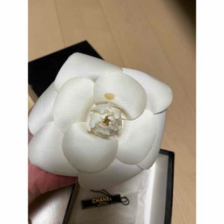 CHANEL(ブローチ/コサージュ)のフリマアイテム一覧 CHANEL(ブローチ/コサージュ)のフリマアイテム一覧