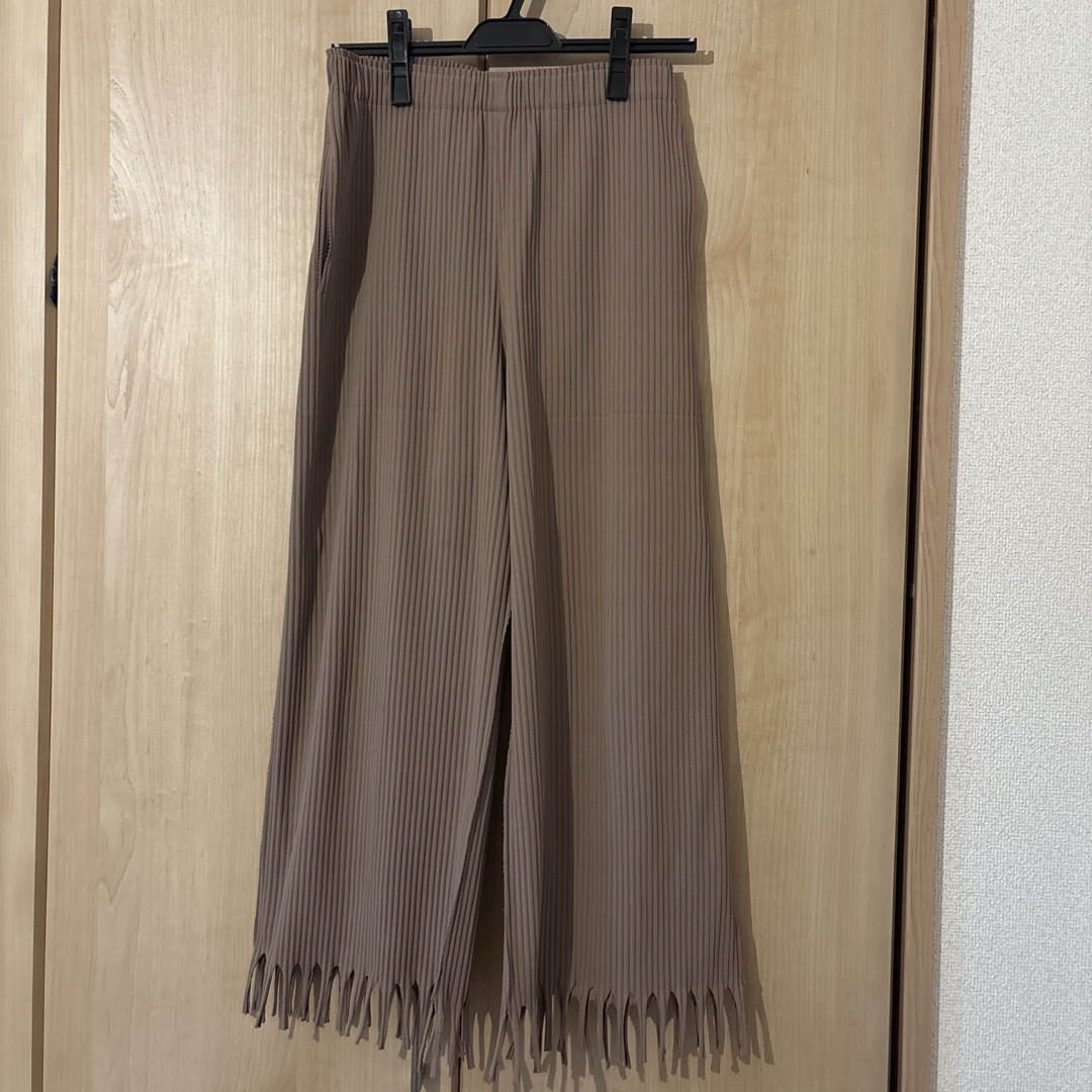 me ISSEY MIYAKE パンツ ベージュ me ISSEY MIYAKE パンツ ベージュ