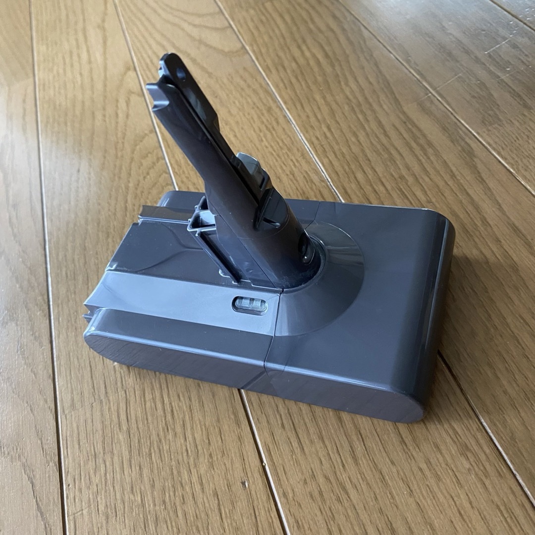 Dyson - ダイソン 掃除機 バッテリーv8 ジャンク品の通販 by まきつん24|ダイソンならラクマ Dyson - ダイソン 掃除機 バッテリーv8 ジャンク品の通販 by まきつん24|ダイソンならラクマ