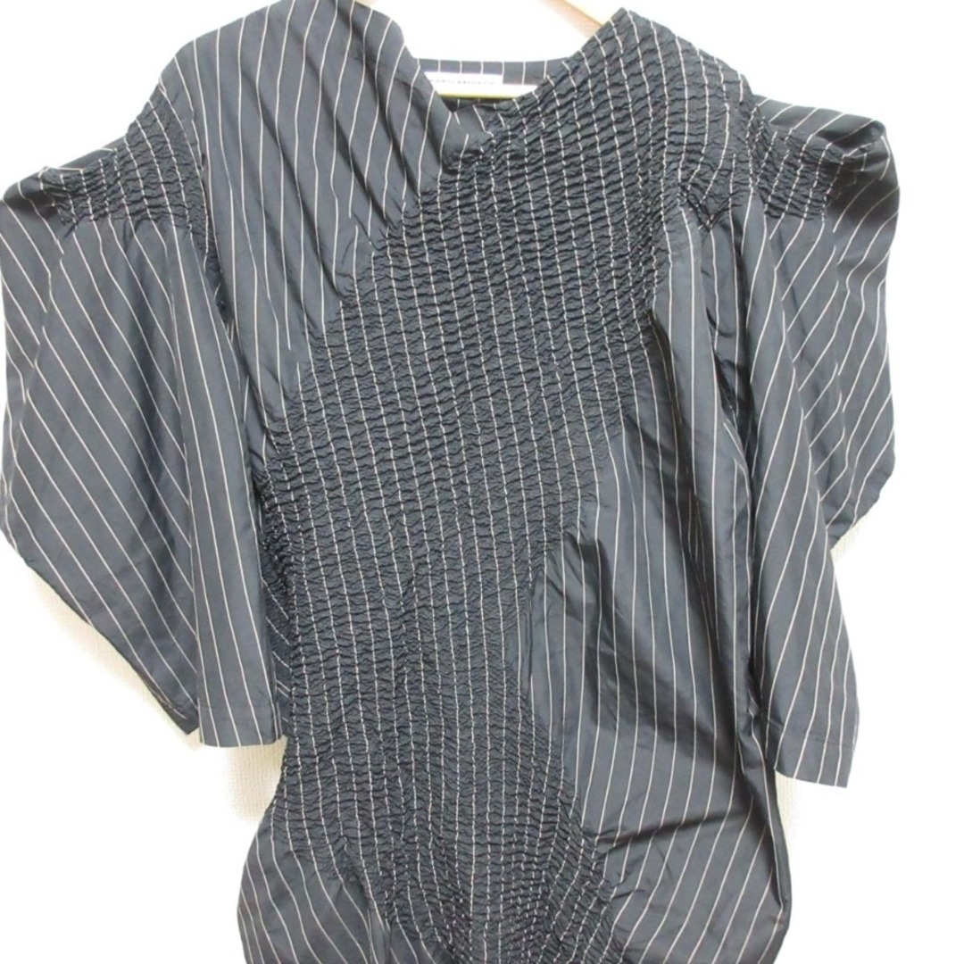 ISSEY MIYAKE - 美品 23AW ISSEY MIYAKE イッセイミヤケ ISSEY MIYAKE - 美品 23AW ISSEY MIYAKE イッセイミヤケ