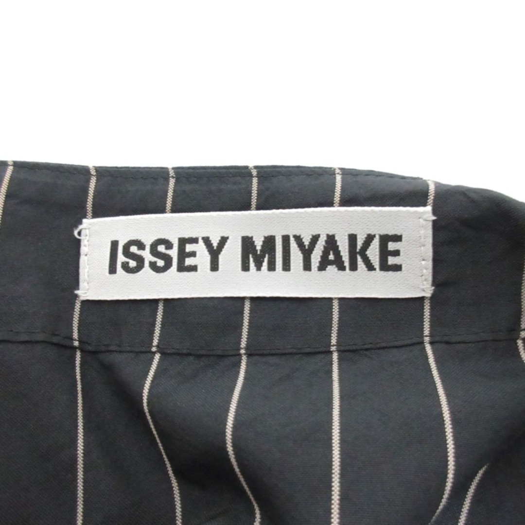 ISSEY MIYAKE - 美品 23AW ISSEY MIYAKE イッセイミヤケ ISSEY MIYAKE - 美品 23AW ISSEY MIYAKE イッセイミヤケ