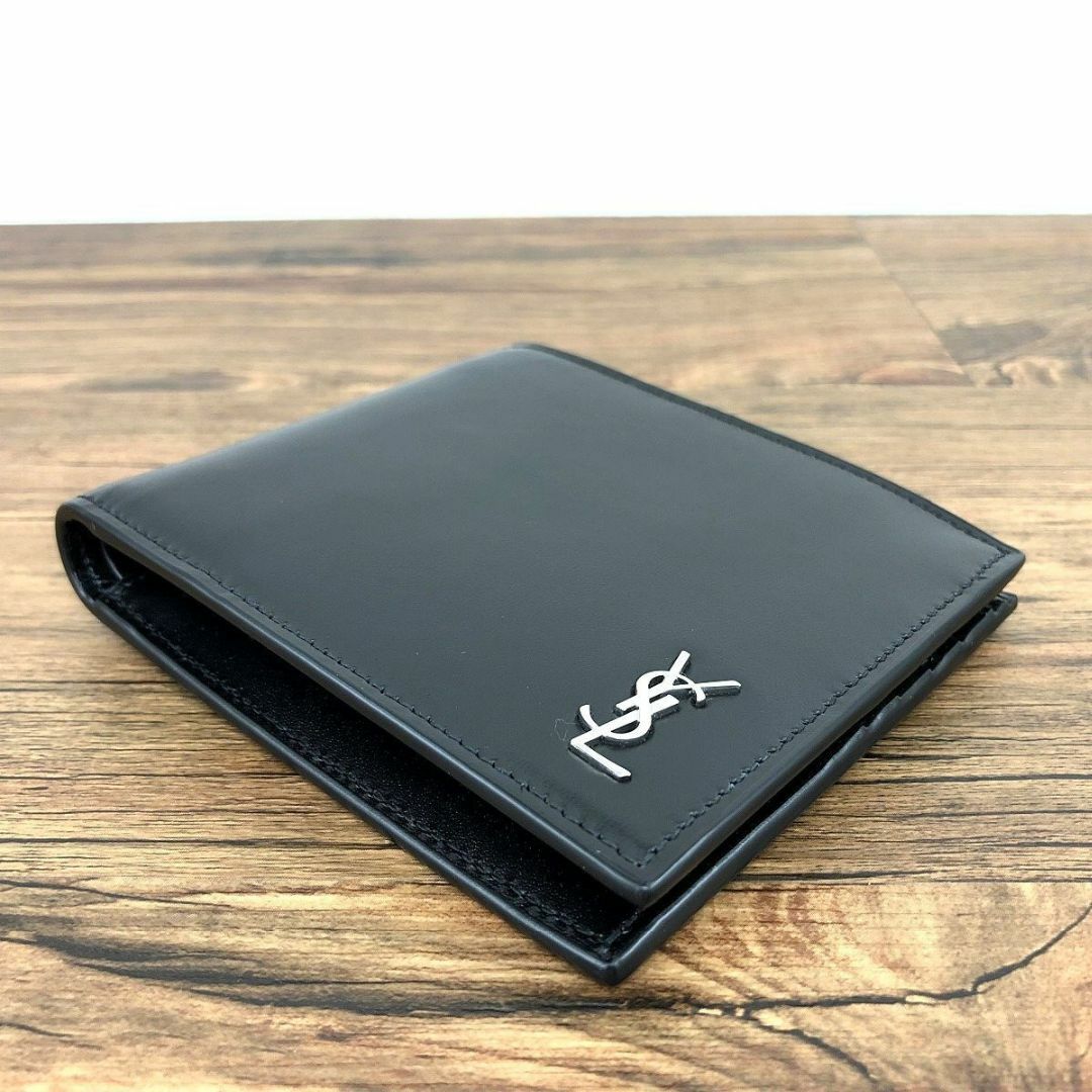 Yves Saint Laurent - 送料込み! 未使用品 Saint Laurent 二 Yves Saint Laurent - 送料込み! 未使用品 Saint Laurent 二