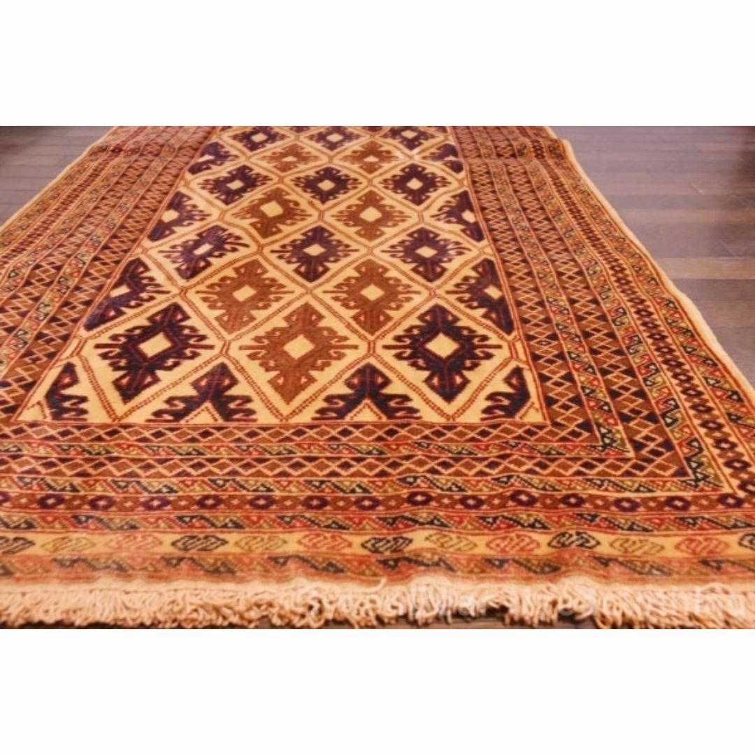 RAGU023 寛ぎスペースに◎トライバルラグ 139cm×86cm ウール絨毯 RAGU023 寛ぎスペースに◎トライバルラグ 139cm×86cm ウール絨毯