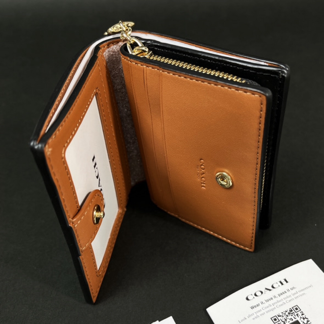 COACH - COACH シグネチャー フローラル 二つ折り財布 CZ601 花 COACH - COACH シグネチャー フローラル 二つ折り財布 CZ601 花
